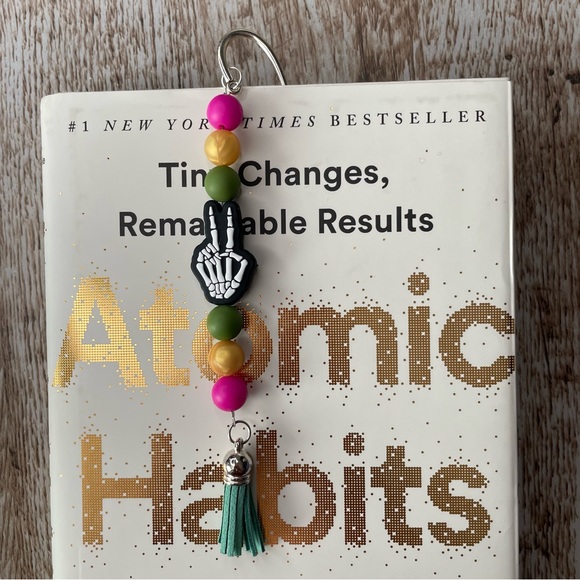 Bookmark Peace Skull Handcrafted Artisan Beaded Metal Journal Gift Read Book - Picture 3 of 3